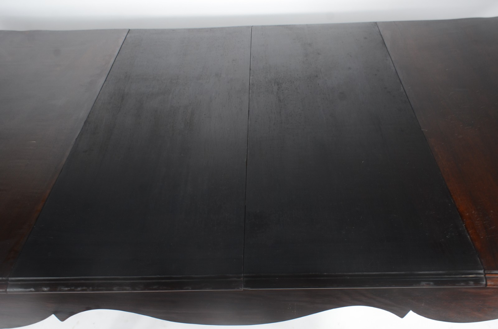 Mesa de jantar estilo Chipendale de jacarandá, com 2 tábuas... - foto 3 de 9