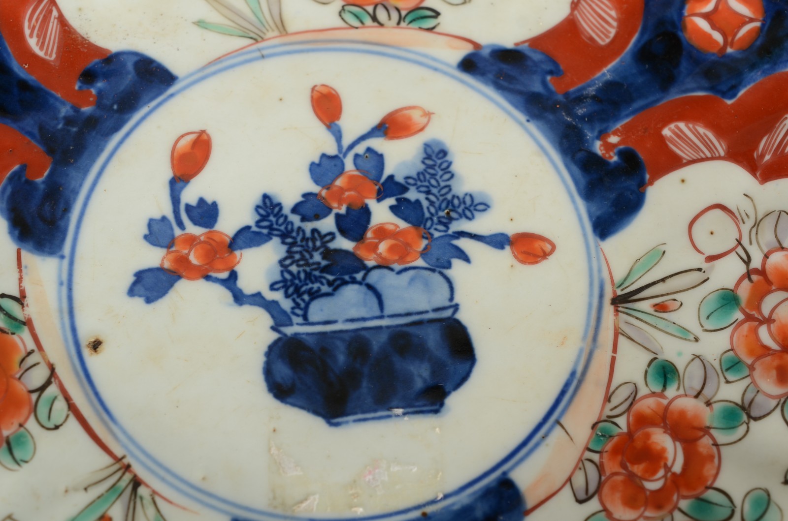 Dois pratos de porcelana japonesa Imari. - foto 6 de 9