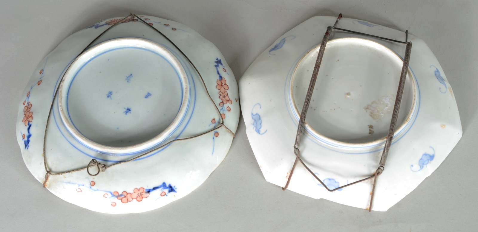 Dois pratos de porcelana japonesa Imari. - foto 7 de 8