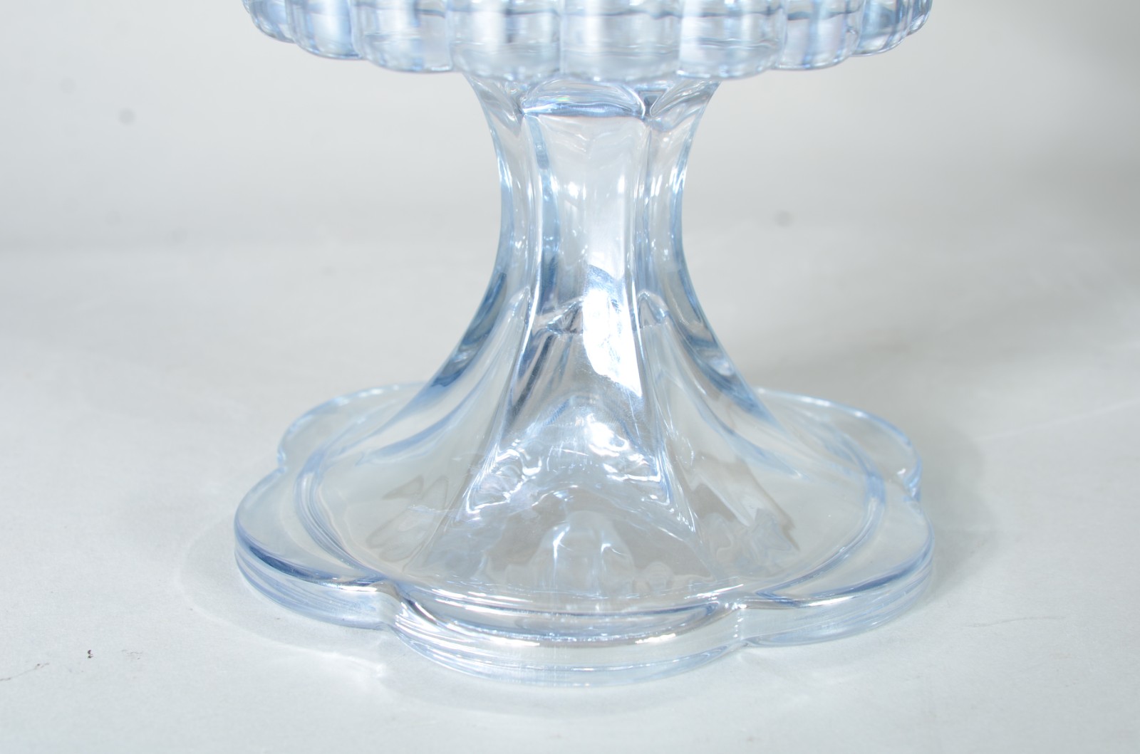Fruteira de vidro decorativo na cor azul. - foto 4 de 7