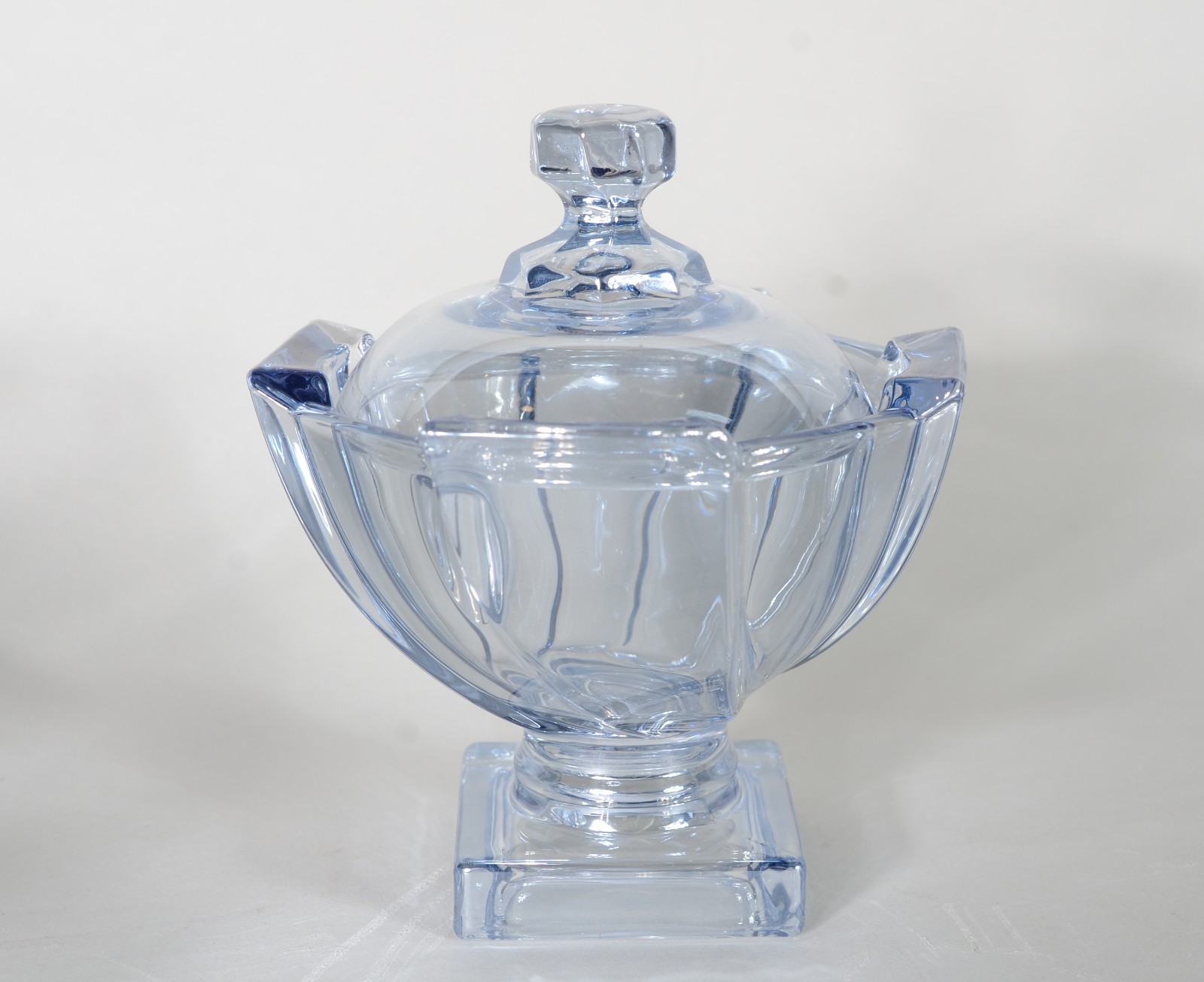 Três compoteiras de vidro decorativo na cor azul. - foto 6 de 6