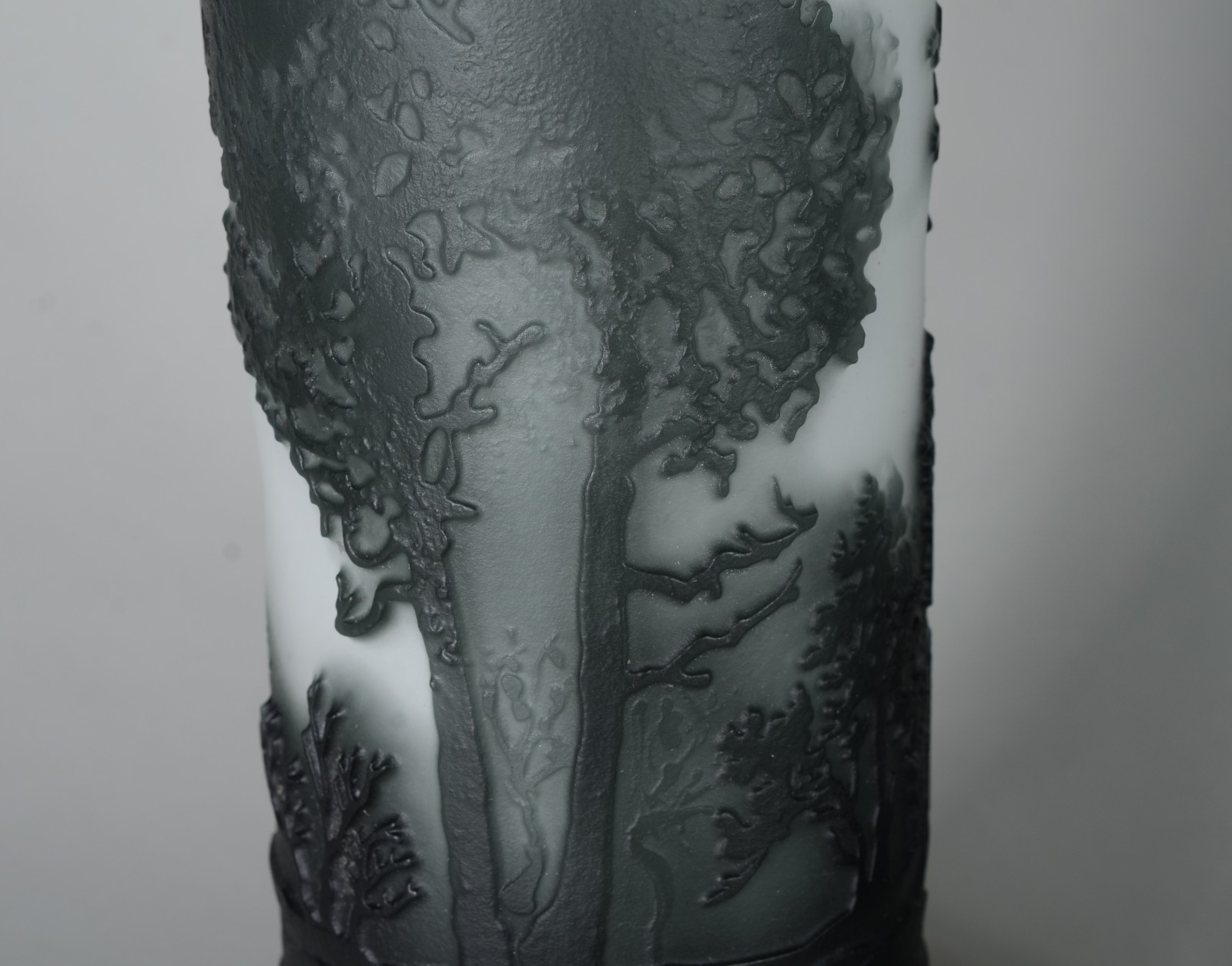Par de vasos de vidro decorativo branco. - foto 5 de 6