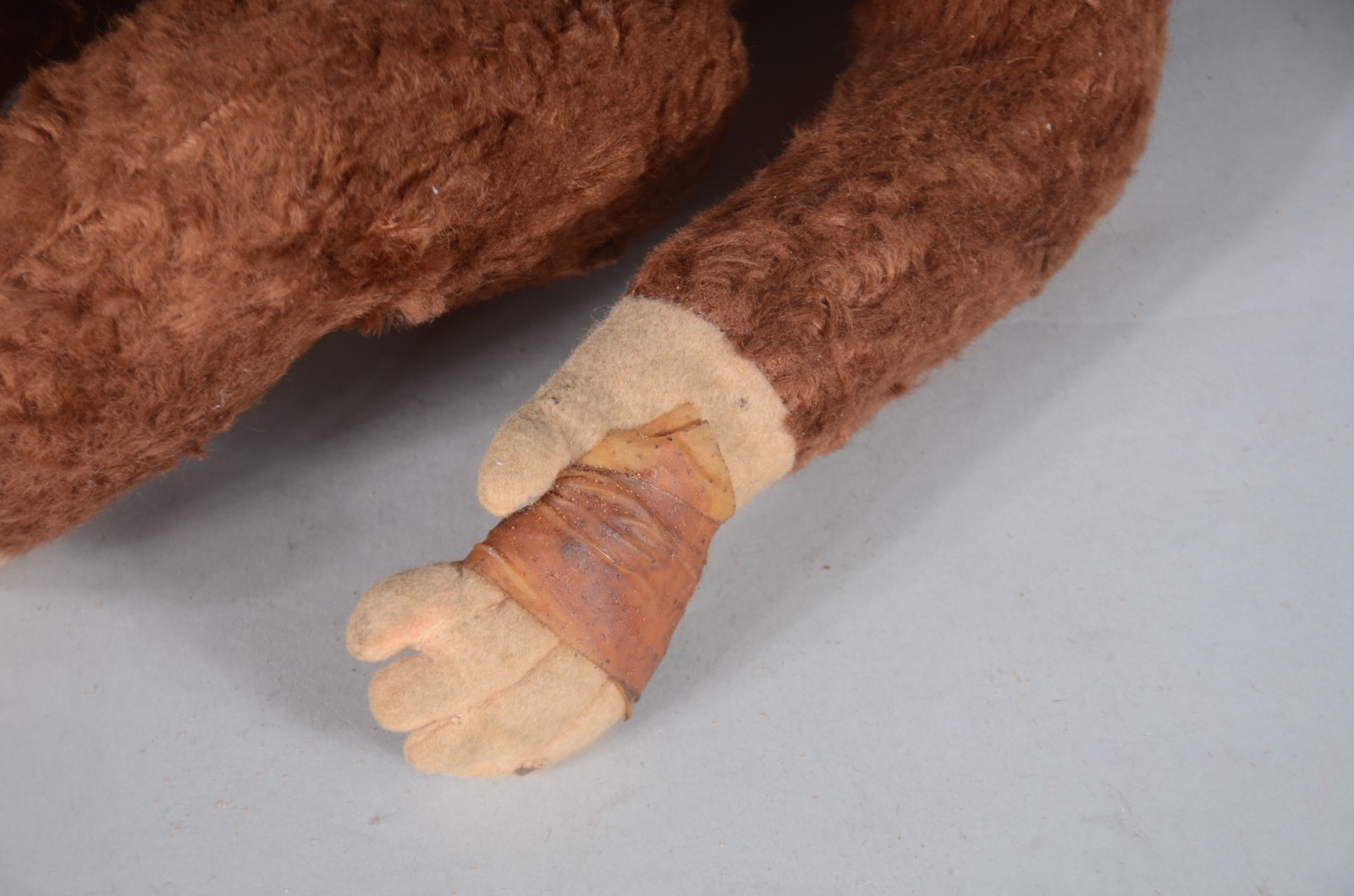 "Teddy Bear" - Três antigos bichinhos de pelúcia, década de 1940... - foto 9 de 10