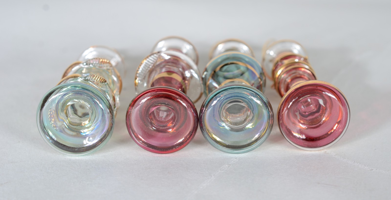 Quatro perfumeiros egípcios de vidro. - foto 6 de 6