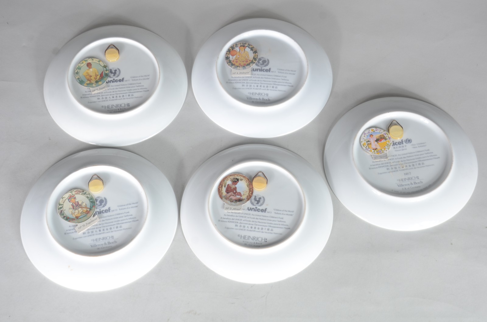 Conjunto com 14 pratos de porcelana alemã Villeroy & Boch - Coleção... - foto 5 de 8