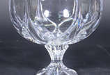 Fruteira de cristal europeu lapidado,  pé alto . - Fruteira de cristal europeu lapidado,  pé alto .