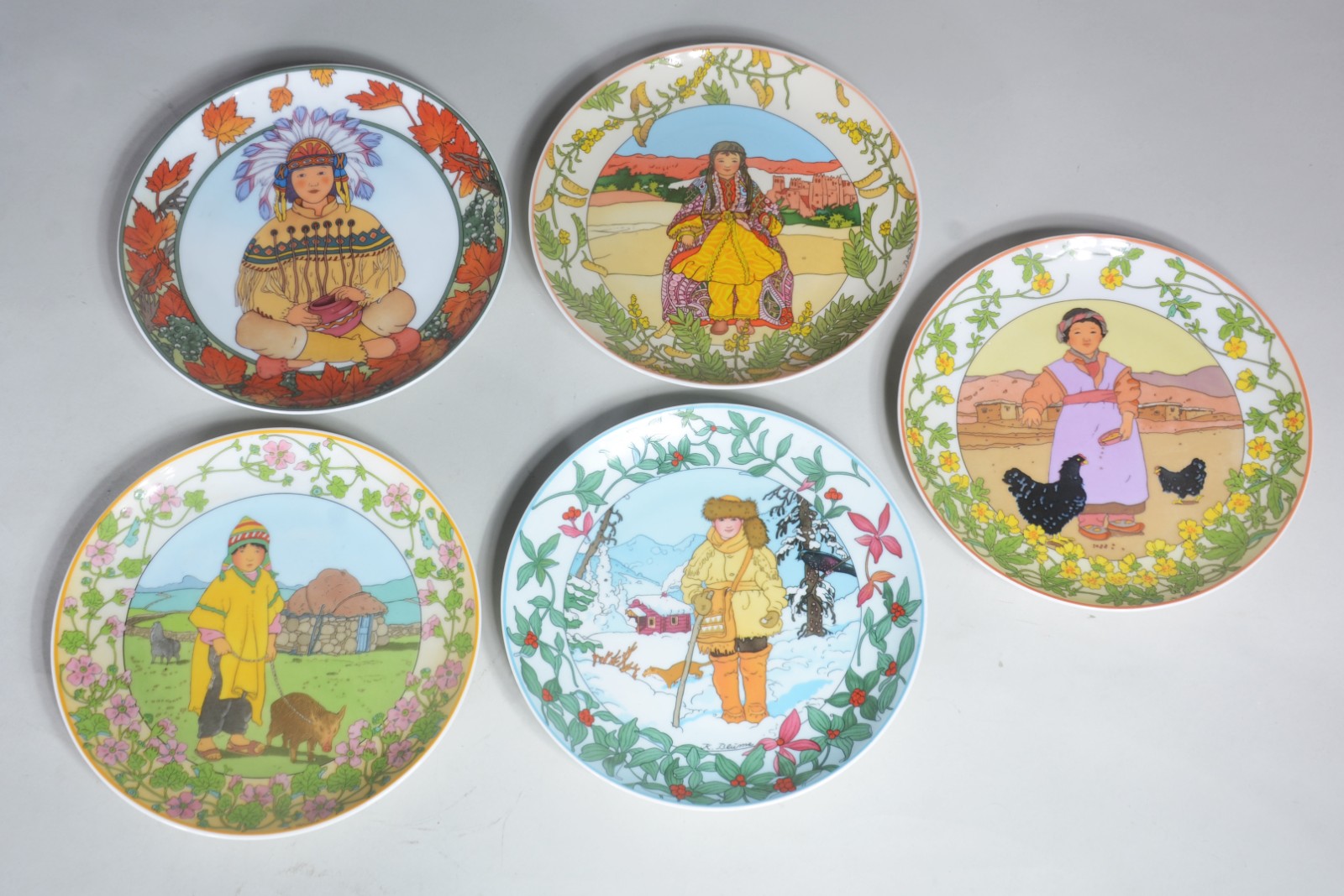 Conjunto com 14 pratos de porcelana alemã Villeroy & Boch - Coleção... - foto 6 de 8
