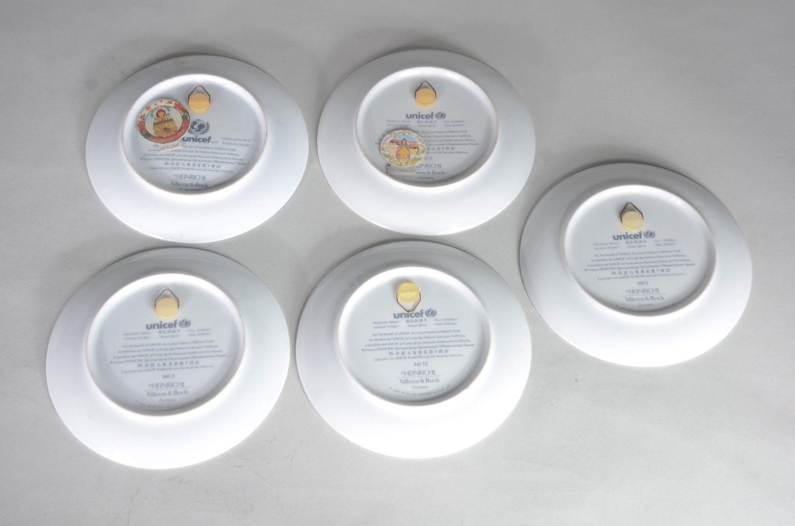 Conjunto com 14 pratos de porcelana alemã Villeroy & Boch - Coleção... - foto 8 de 8