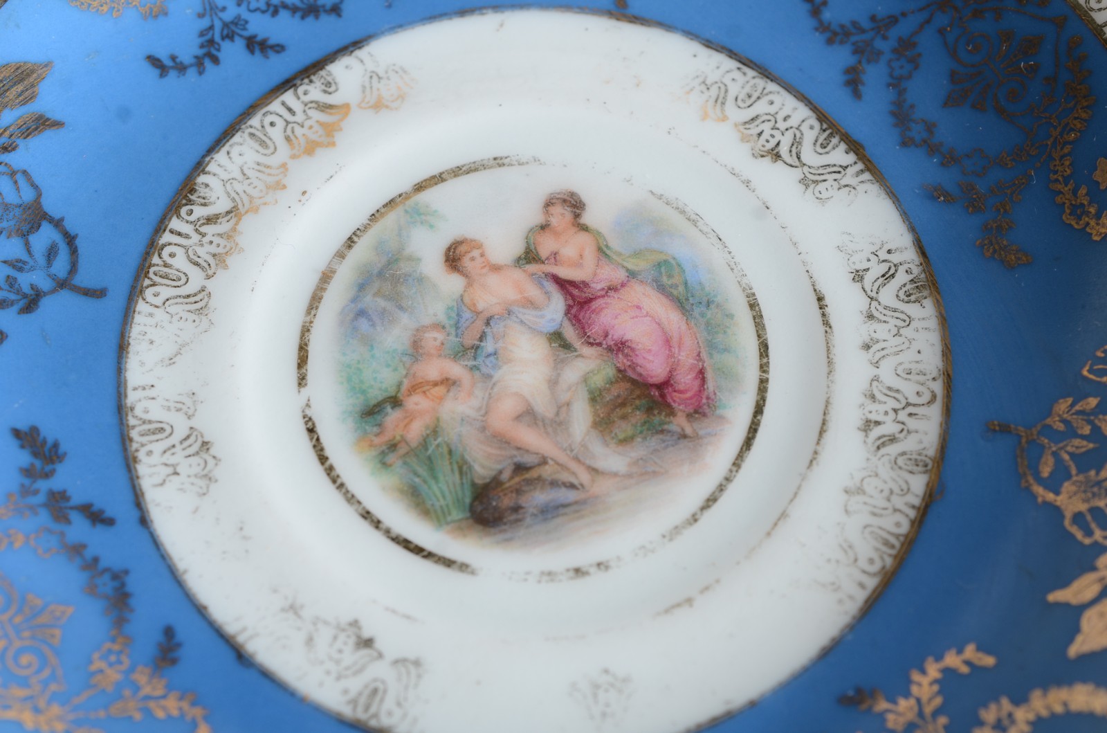 Pequeno serviço para café de porcelana Velho Viena, fundo branco com... - foto 4 de 11