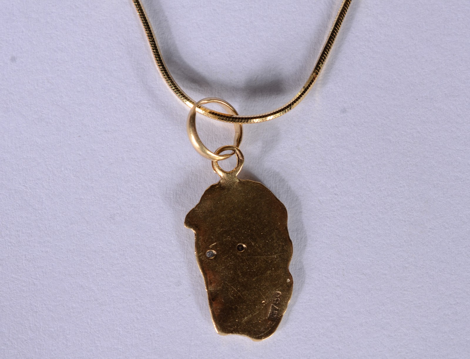 Colar de ouro 18 k., contraste 750 mls feitio "rabo de rato" com... - foto 5 de 5