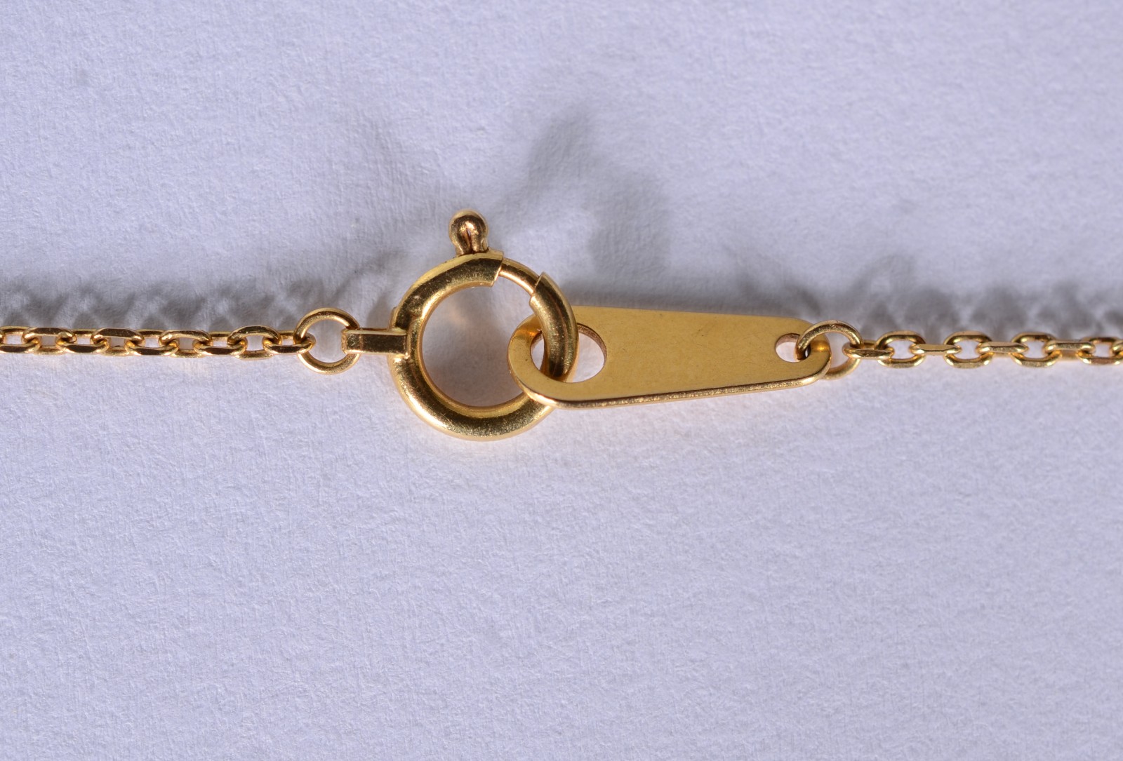 Colar de ouro 18 k., contraste 750 mls com pendente feitio coração... - foto 3 de 6