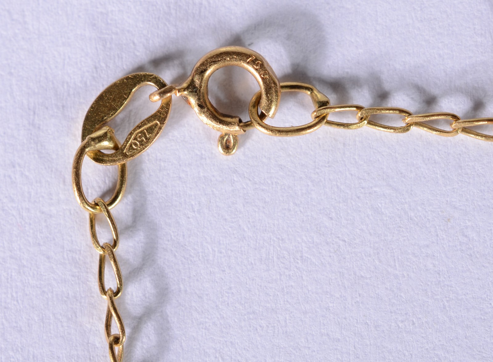 Pulseira de ouro 18 k. com corações. (Por motivos de segurança a peça... - foto 2 de 4