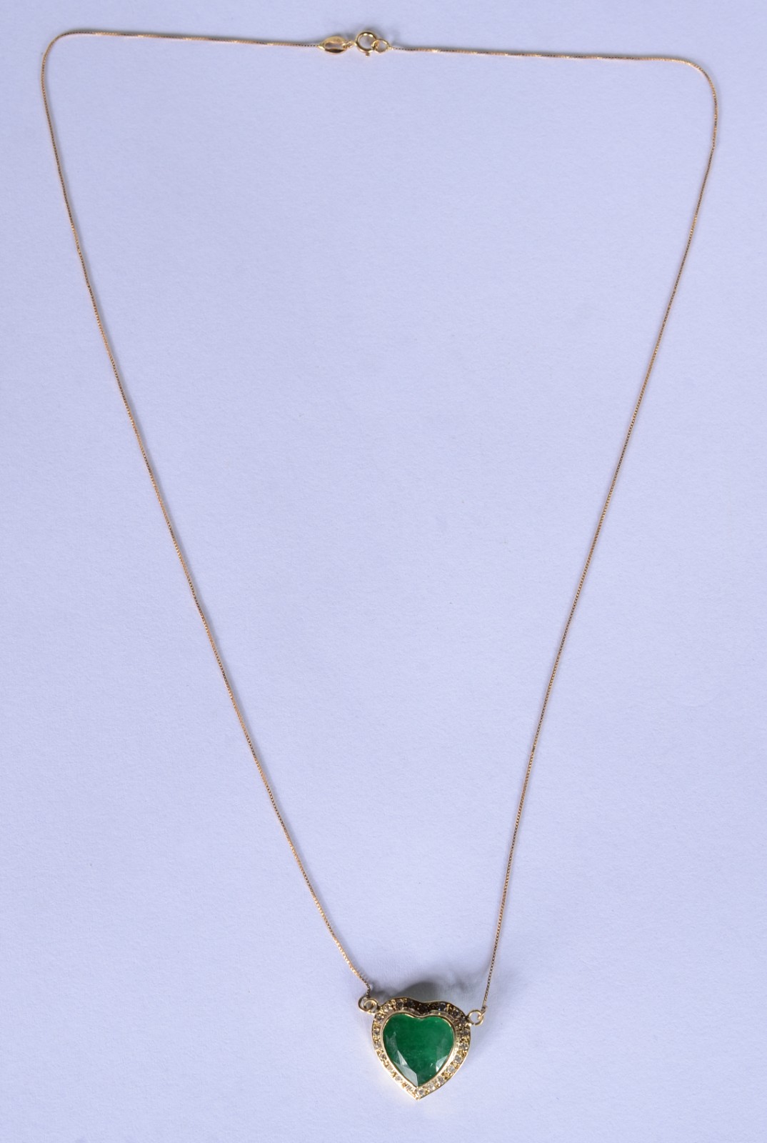 Gargantilha de ouro 18 k., contraste 750 e pendente feitio coração de... - foto 2 de 8
