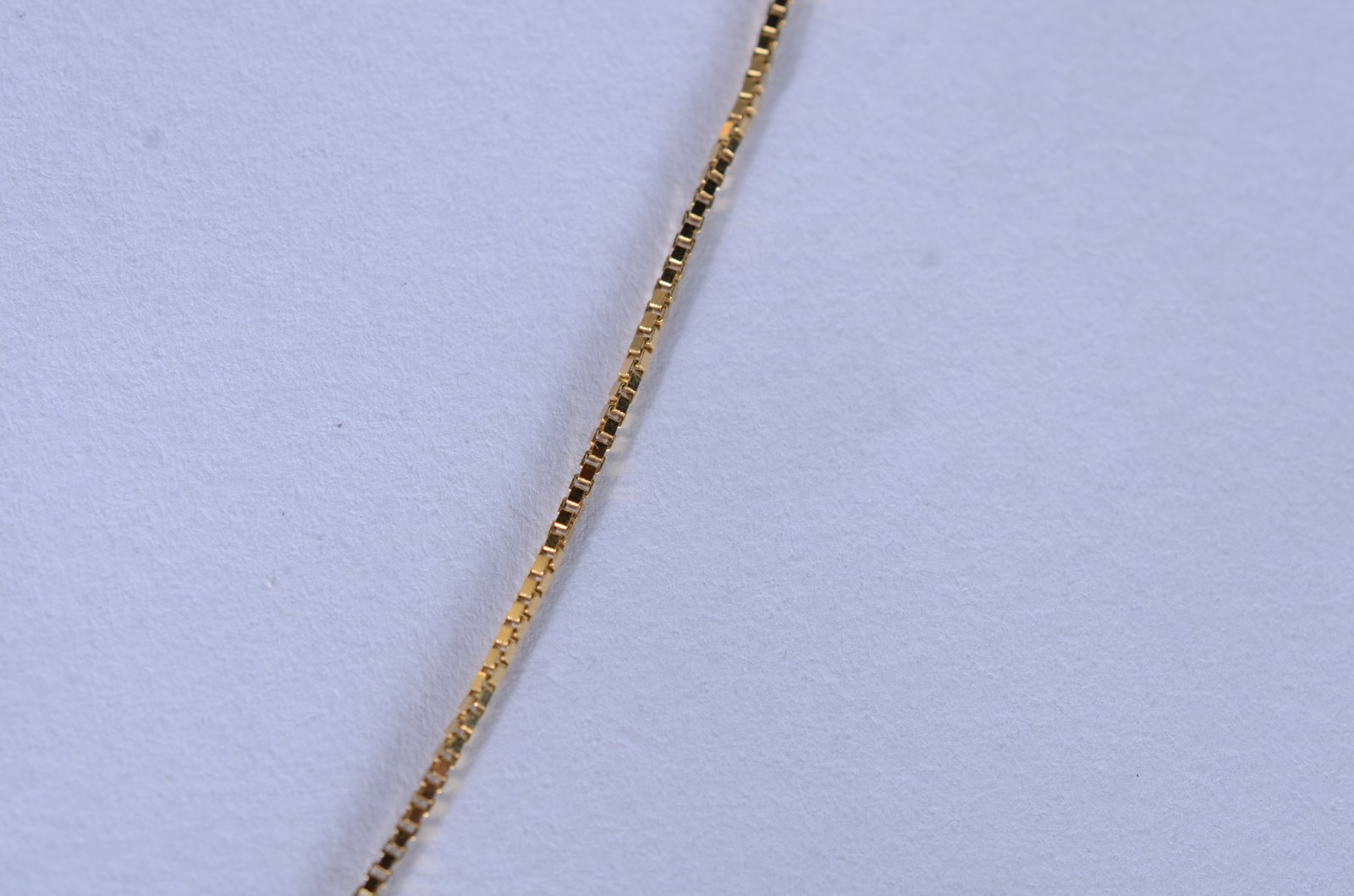Tornozeleira de ouro 18 k. com pendente feitio elefante. (Por motivos... - foto 2 de 5