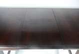 Jorge Jabour (1905-1970),  - Mesa de jantar de madeira nobre, quatro pernas retas ligadas por traves inferiores, tábua extensora (50 cm x 96 cm) . Acompanham 6 cadeiras de jacaran