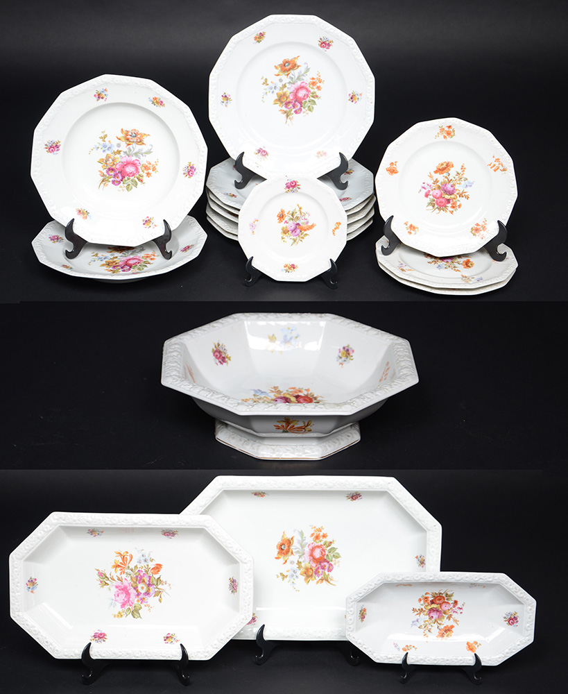 Parte de serviço de jantar em porcelana Rosenthal, sendo 6 pratos...
