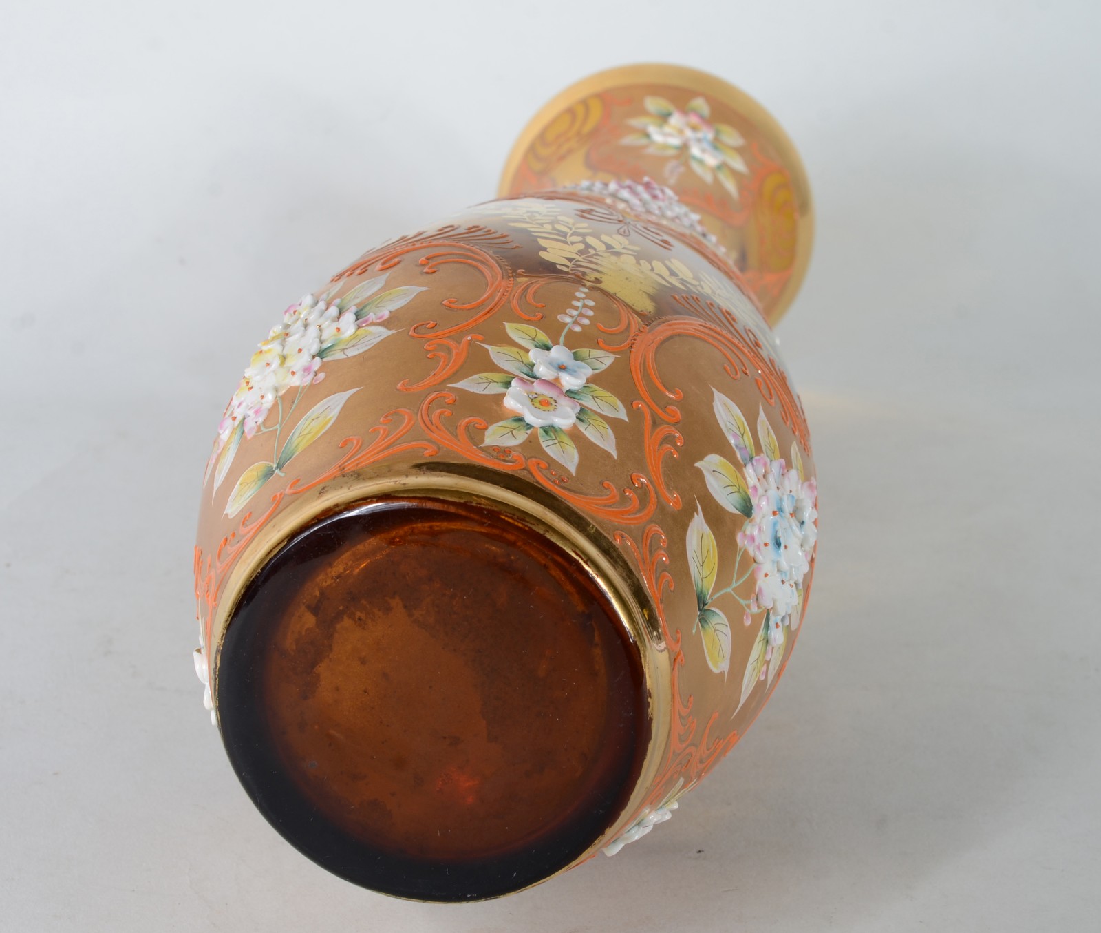 Vaso de cristal veneziano com flores em relevo policromado e dourado. - foto 8 de 8