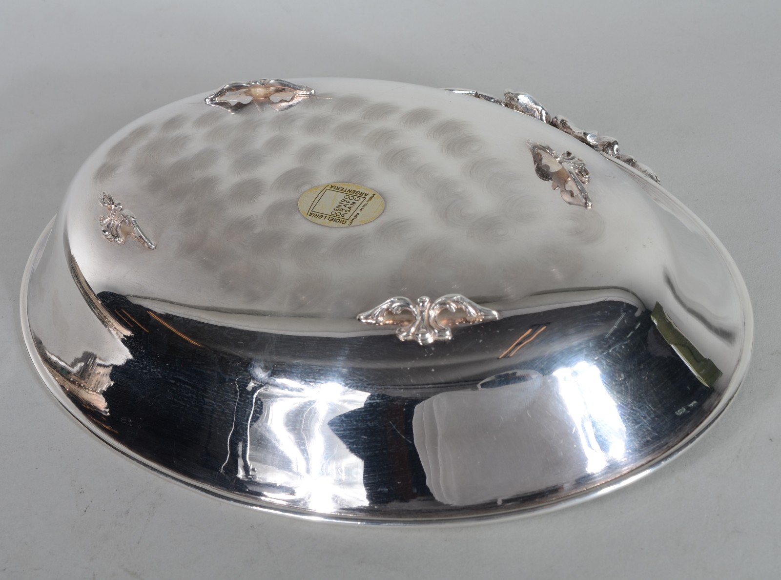 Bowl feitio oval com flores em relevo de prata contraste 925 mls... - foto 4 de 6