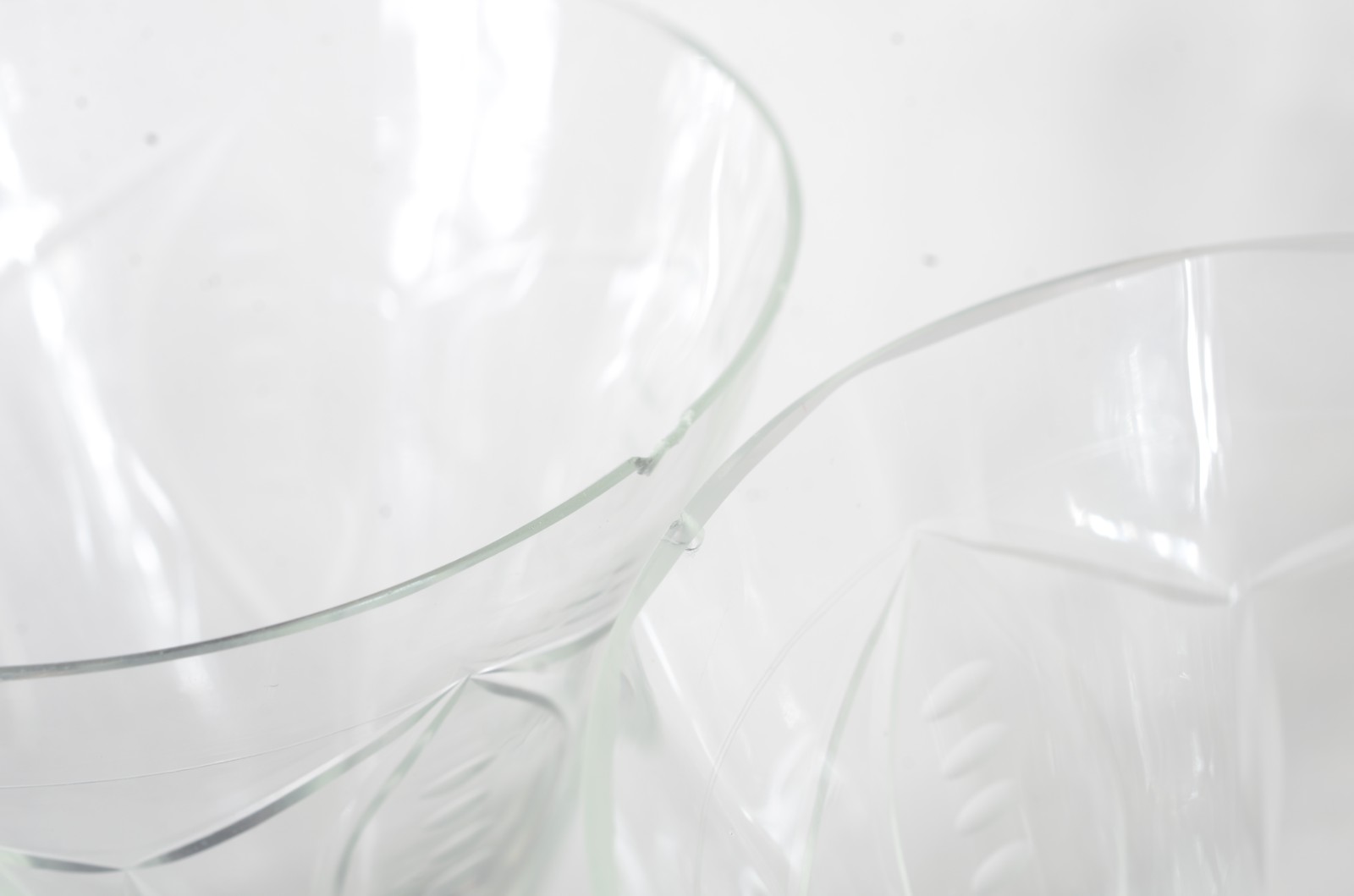 Serviço de cristal lapidado, base na cor roxa, composto de: 2 para... - foto 5 de 11
