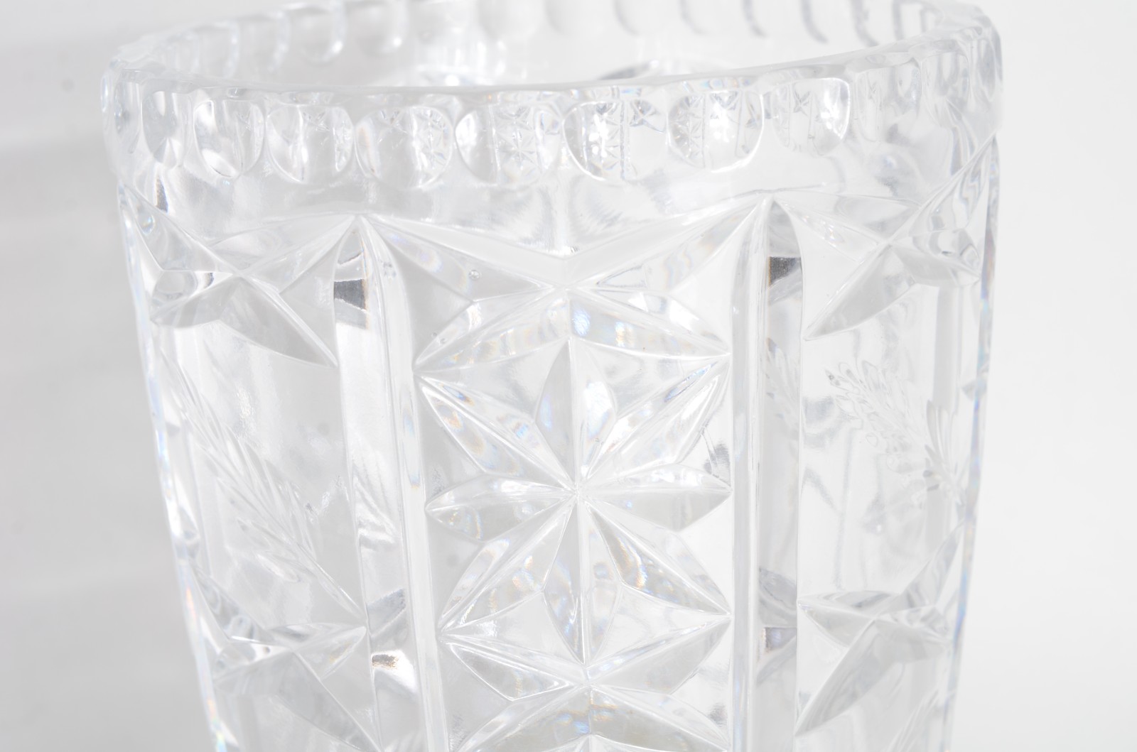 Vaso de cristal lapidado. - foto 3 de 5