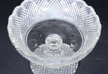 BACCARAT - Fruteira de cristal frances lapidaçã... - BACCARAT - Fruteira de cristal frances lapidação  bico de jaca , borda em forma de leques.