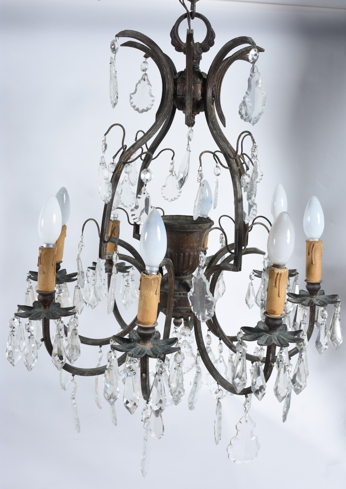 Lustre com armação de bronze, placas e pingentes de cristal lapidado... - foto 3 de 5