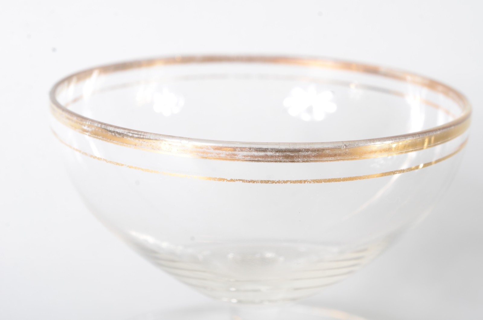 Conjunto com 12 taças para sorvete em demi cristal com presentoir... - foto 3 de 7