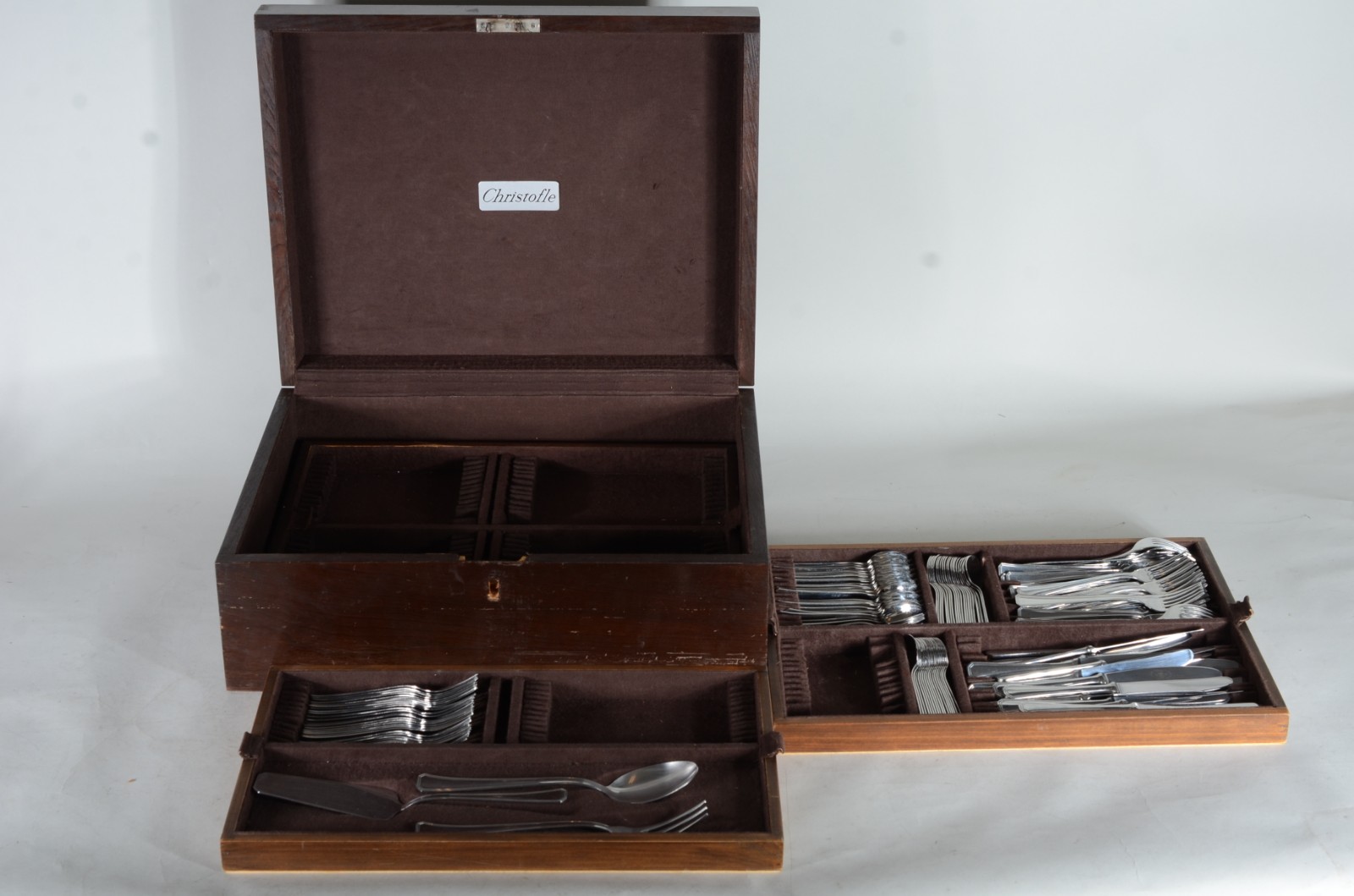 Faqueiro italiano para sobremesa de inox 18/10, composto de: 30... - foto 4 de 8