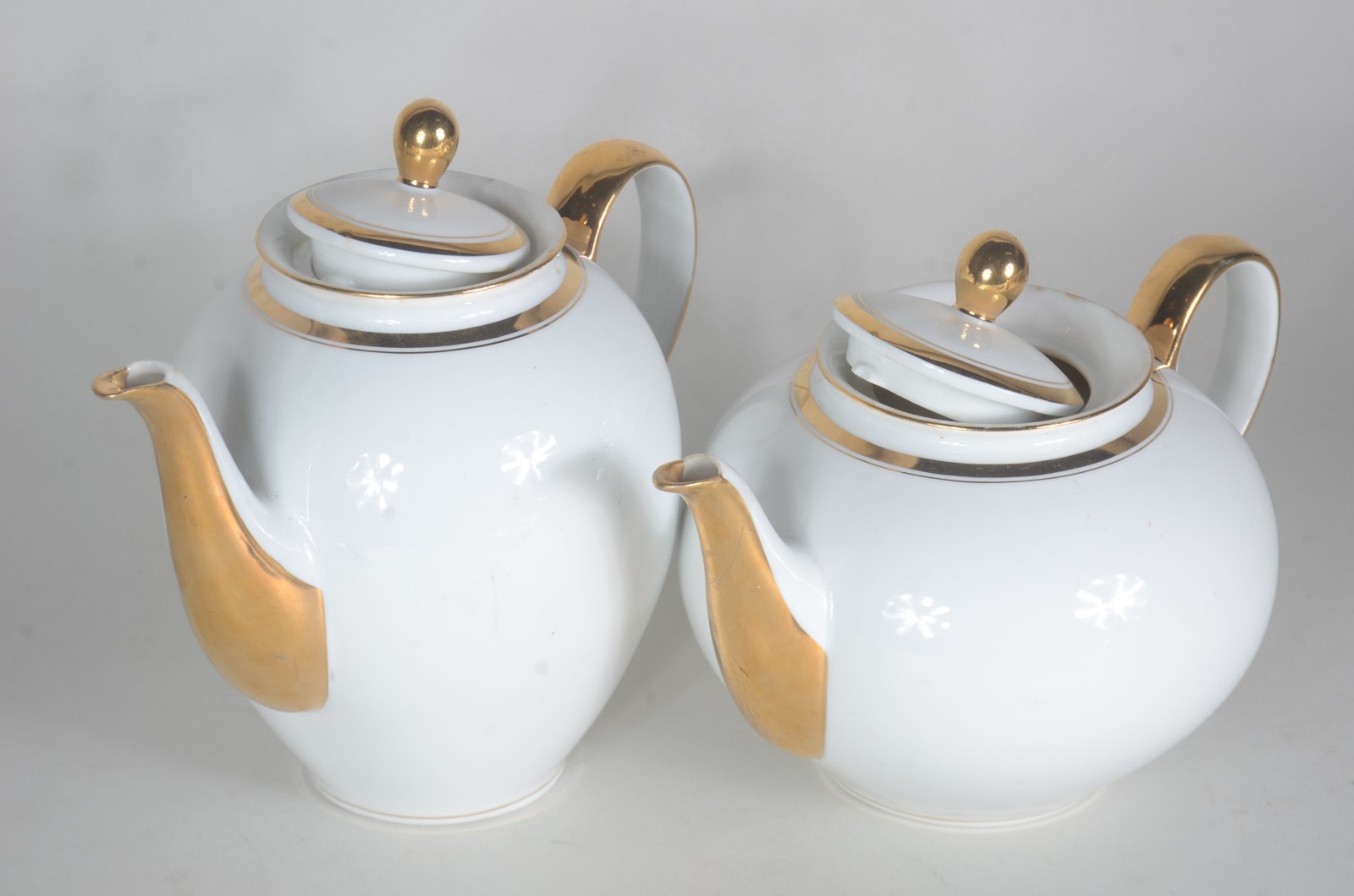 Serviço para chá e café de porcelana branca Brennand com friso... - foto 3 de 10
