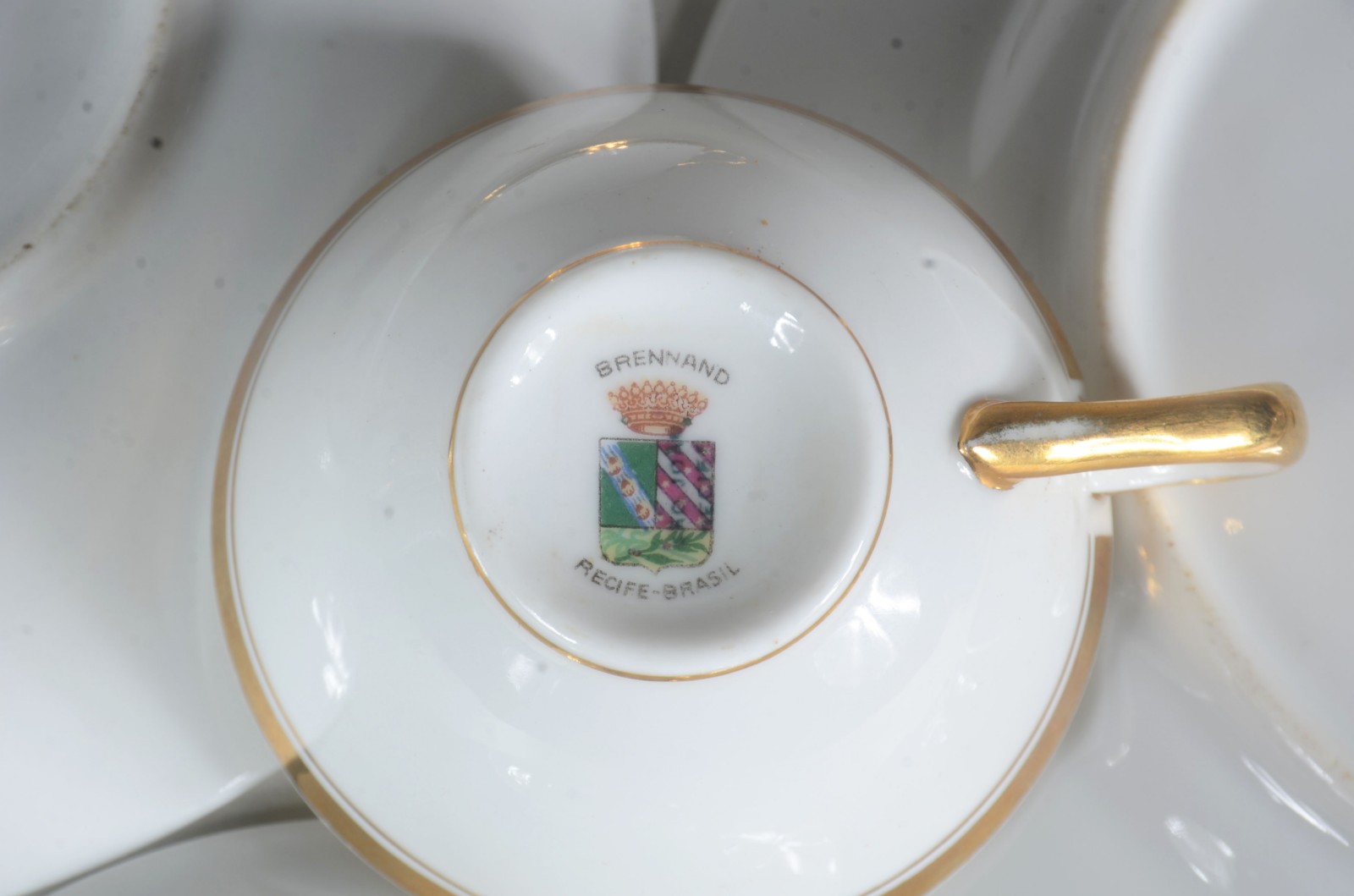 Serviço para chá e café de porcelana branca Brennand com friso... - foto 10 de 10