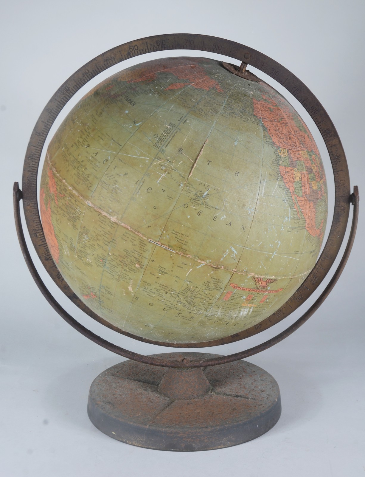 Antigo "globo" decorativo, giratório, base de metal (oxidado e... - foto 4 de 9