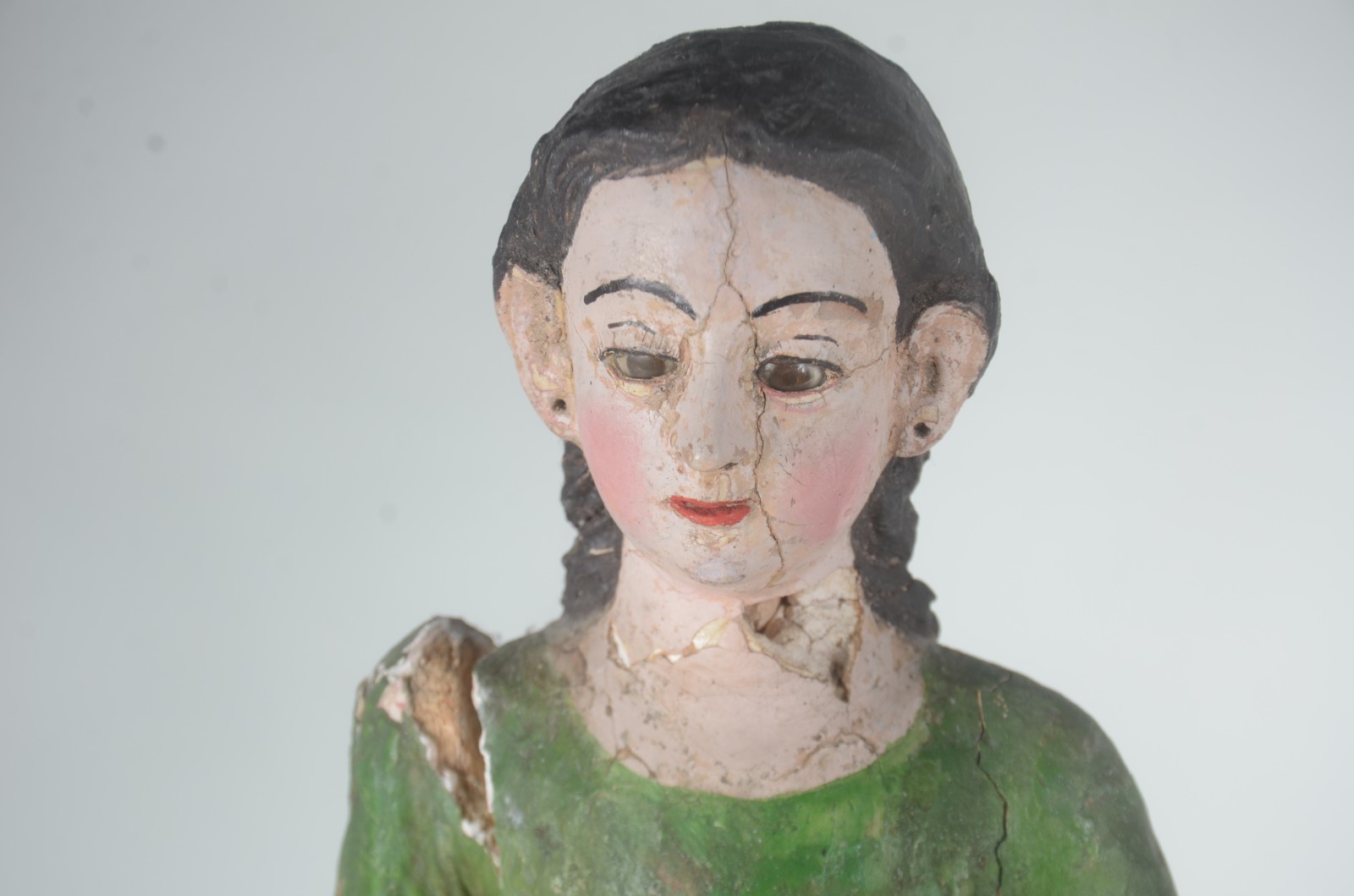 Duas antigas imagens sacras de papier mâché e madeira policromada. - foto 7 de 11