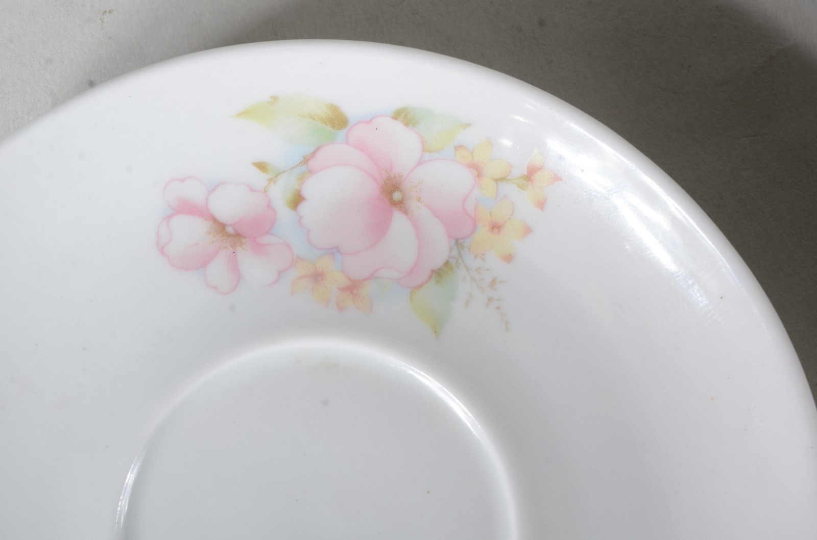 Conjunto de 8 xícaras com pires para chá de porcelana oriental... - foto 4 de 11