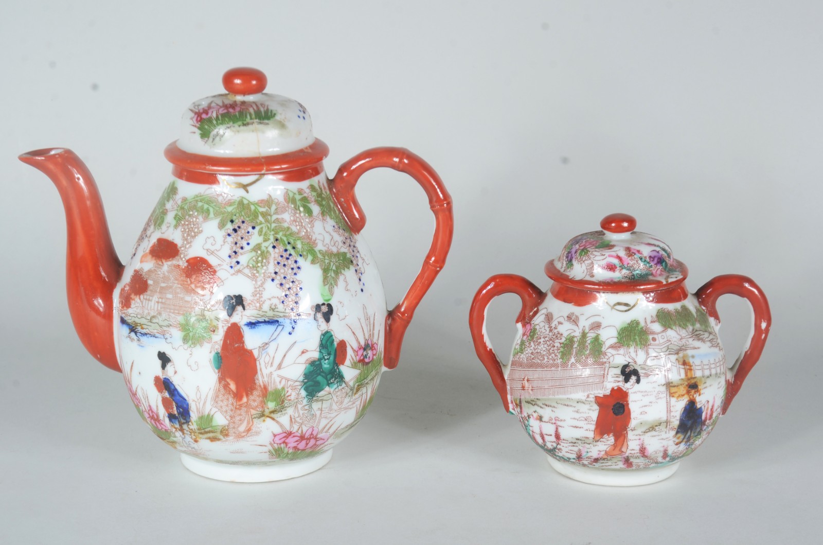 Serviço para chá de porcelana oriental, composto de: 10 xícaras com... - foto 2 de 9