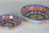 Serviço de cerâmica mexicana "Talavera" floral ... - Serviço de cerâmica mexicana "Talavera" floral em policromia, composto de: 23 pratos rasos, 19 pratos fundos, 13 pratos de sobremesa, 18 bowls, ...