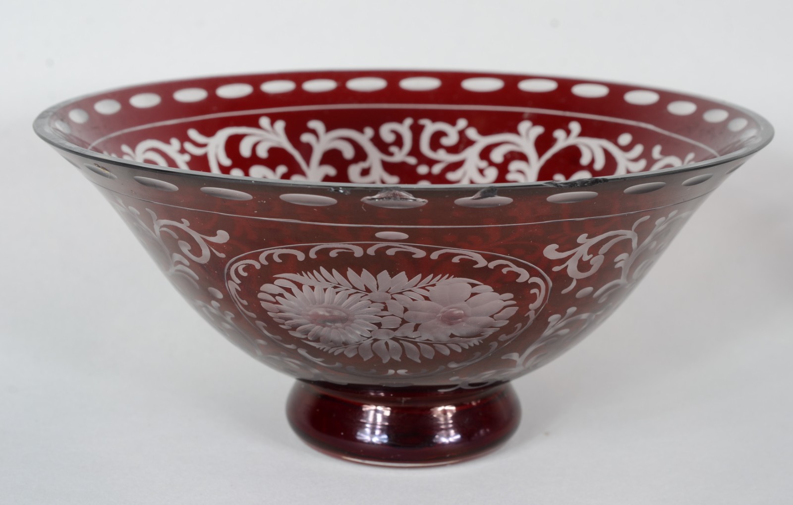 Cinco peças diversas de cristal/ vidro, sendo: bowl doublé rubi... - foto 3 de 10
