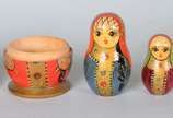 Dezessete peças diversas decorativas, sendo par... - Dezessete peças diversas decorativas, sendo par de vasos e potiche de porcelana oriental;  8 caixinhas de diversas procedências e materiais; 4 b...