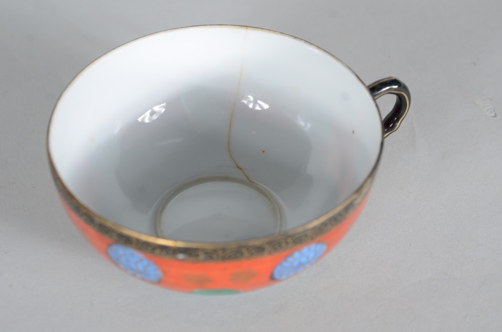 Conjunto com 5 xícaras com pires e prato para bolo de porcelana... - foto 5 de 5