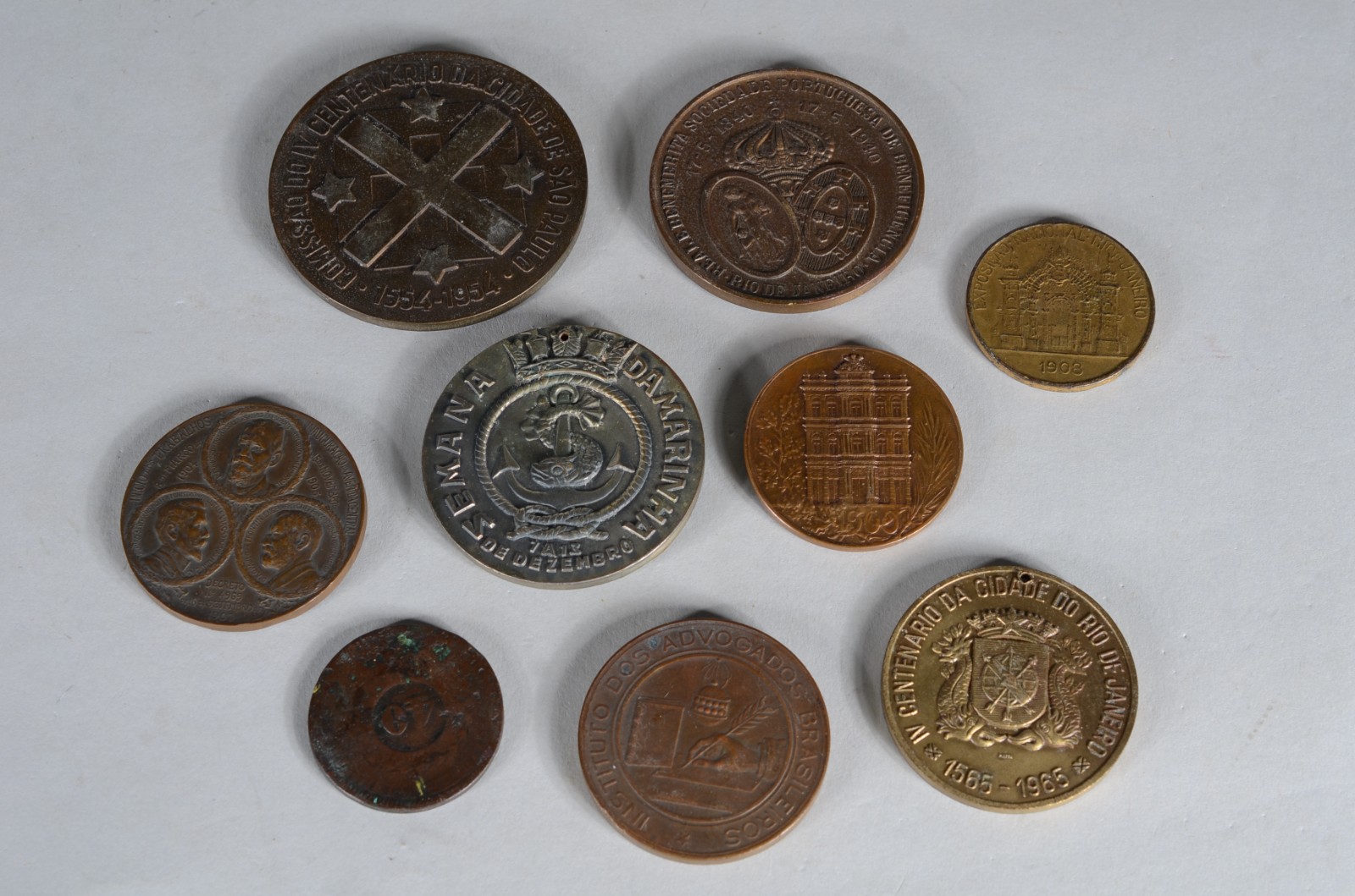 Conjunto com 9 medalhas diversas de bronze. - foto 1 de 10