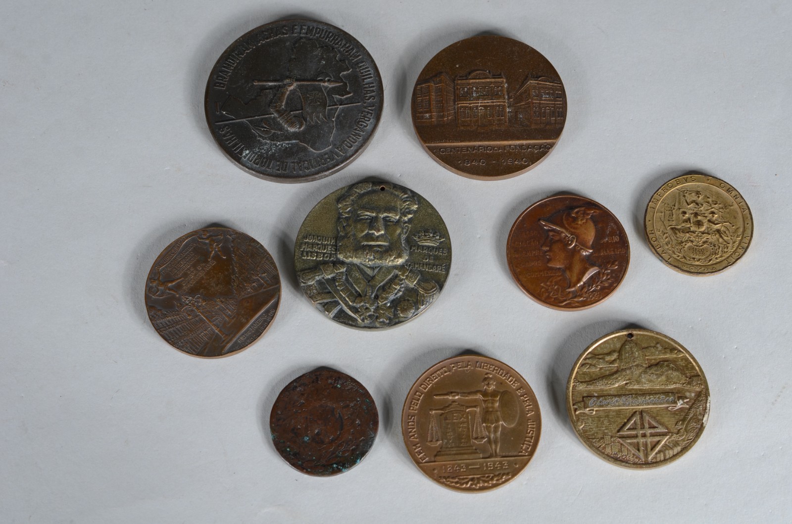 Conjunto com 9 medalhas diversas de bronze. - foto 10 de 10