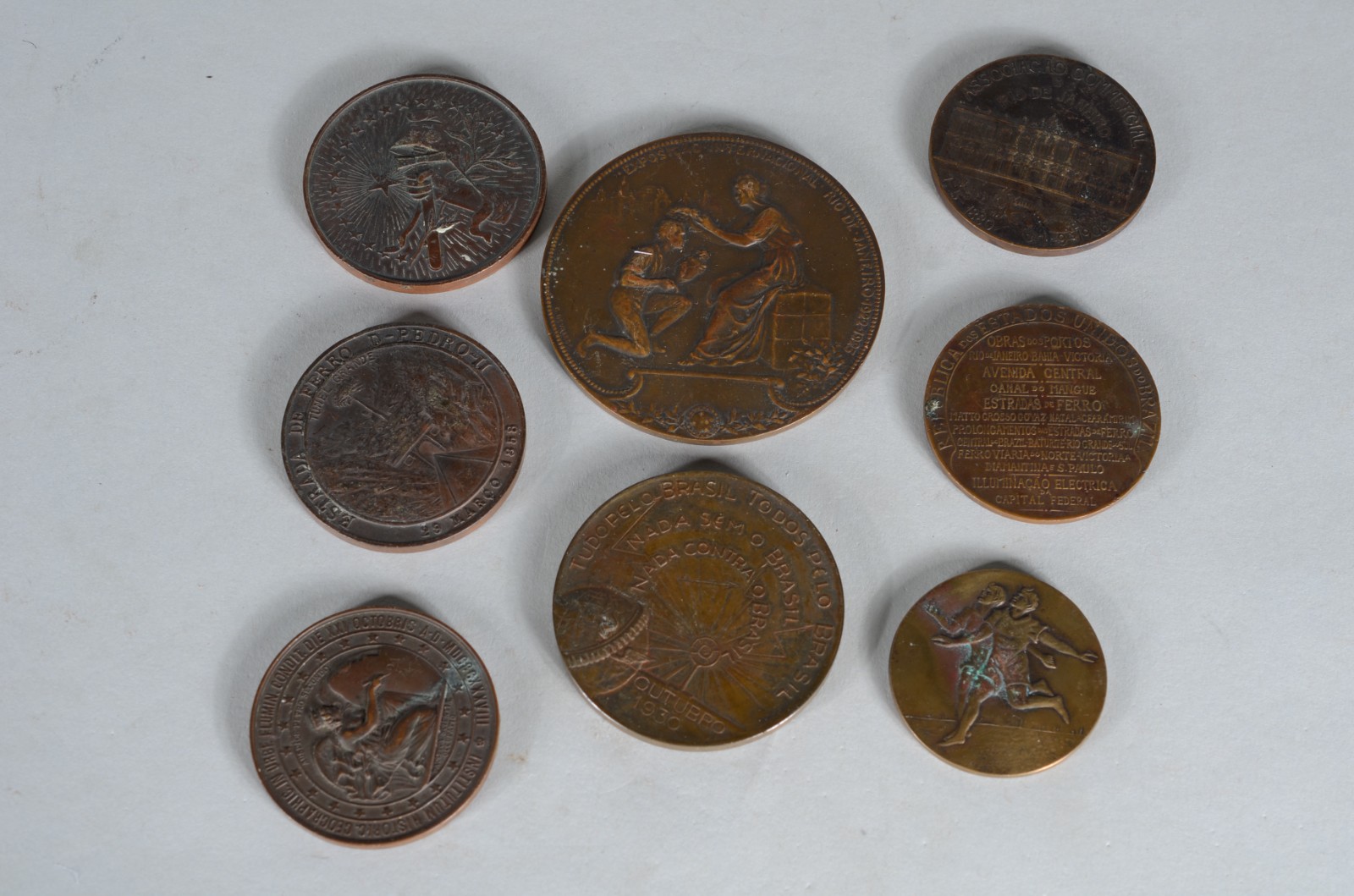 Conjunto com 8 medalhas diversas de bronze. - foto 8 de 10