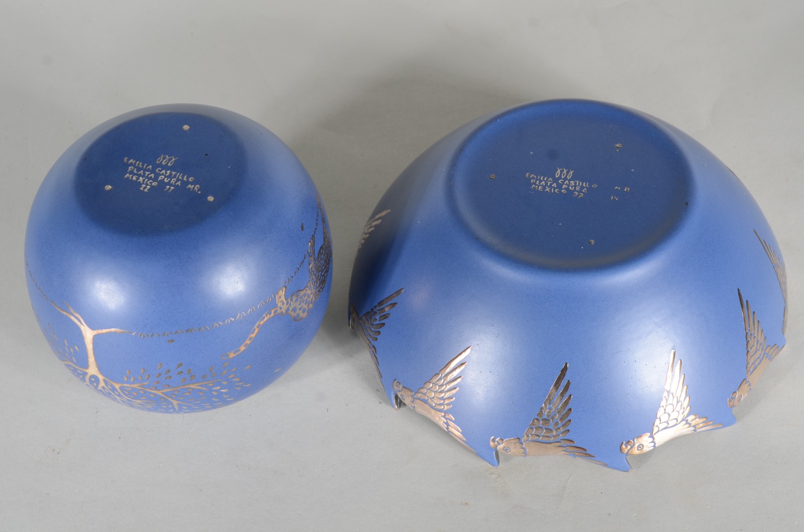 Duas peças decorativas mexicanas, sendo: fruteira e bowl de porcelana... - foto 7 de 8