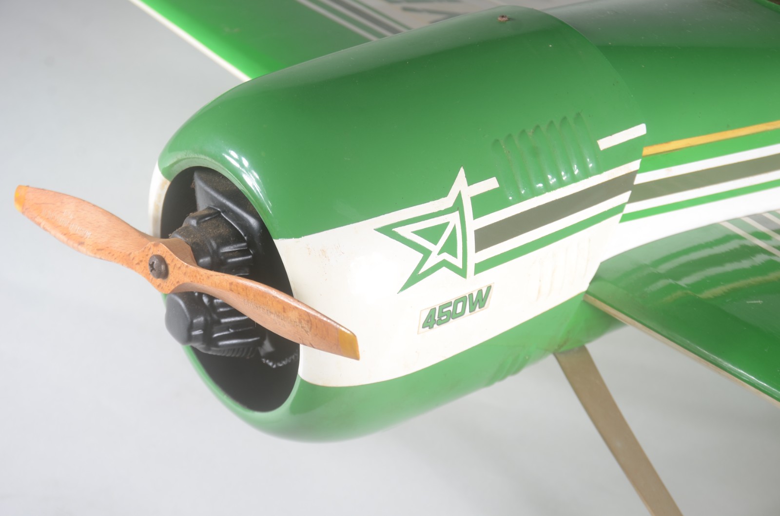 Avião para aeromodelismo. - foto 6 de 8