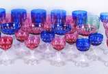 Baccarat (1764),  - Belíssimo serviço de cristal francês doublé lapidado, nas cores rosa, azul e verde, composto de: 11 taças para água; 16 para vinho do Porto (7 deles c