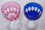 Baccarat (1764),  - Belíssimo serviço de cristal francês doublé lapidado, nas cores rosa, azul e verde, composto de: 11 taças para água; 16 para vinho do Porto (7 deles c