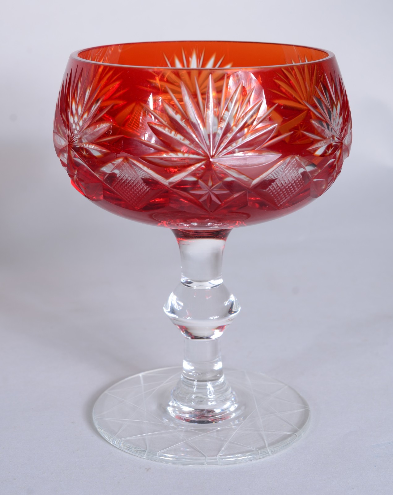 Fruteira e 6 taças de cristal lapidado doublé rubi. - foto 5 de 6