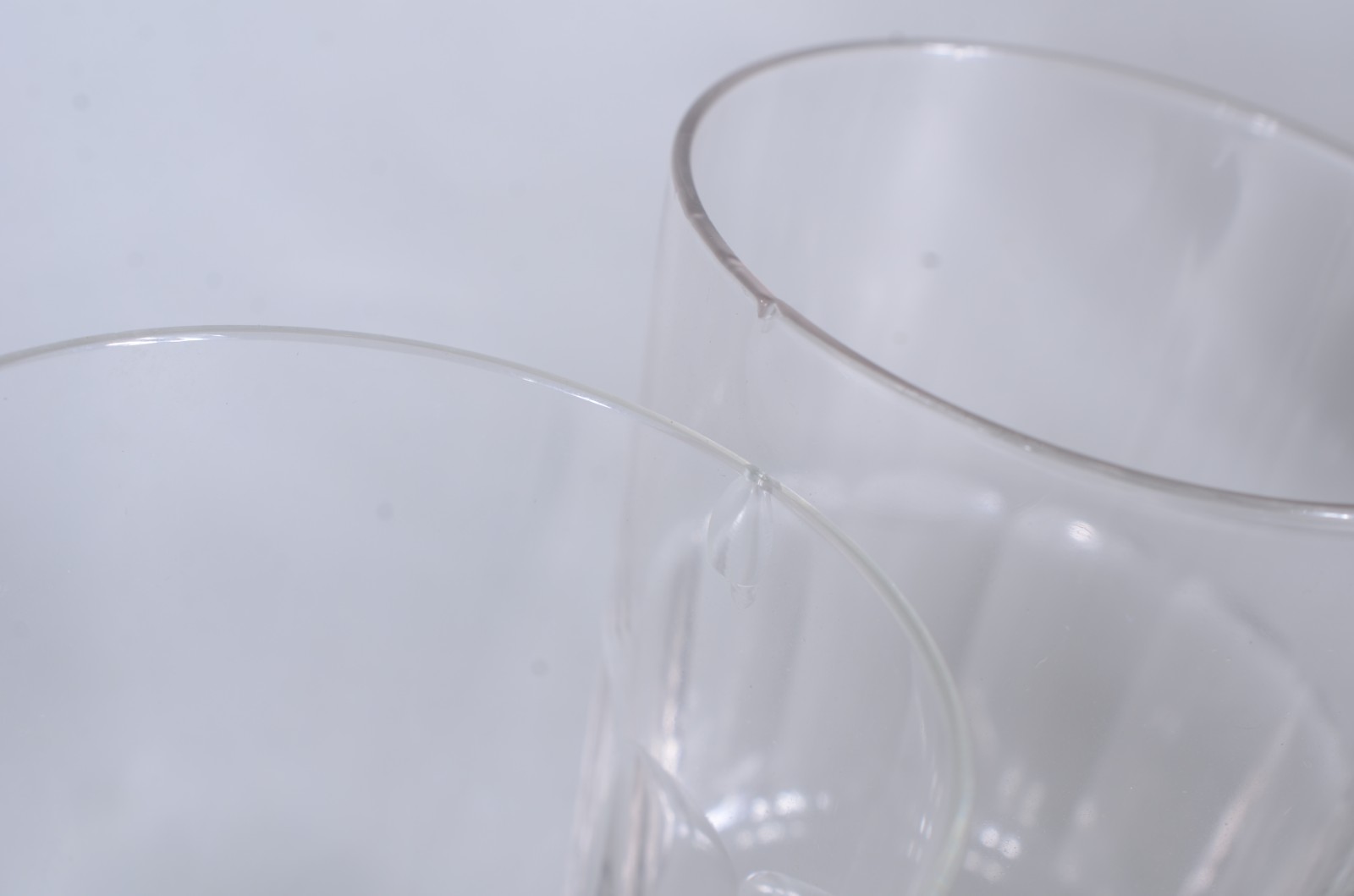 Serviço de cristal facetado, composto por: 18 copos longos; 9 para... - foto 5 de 10