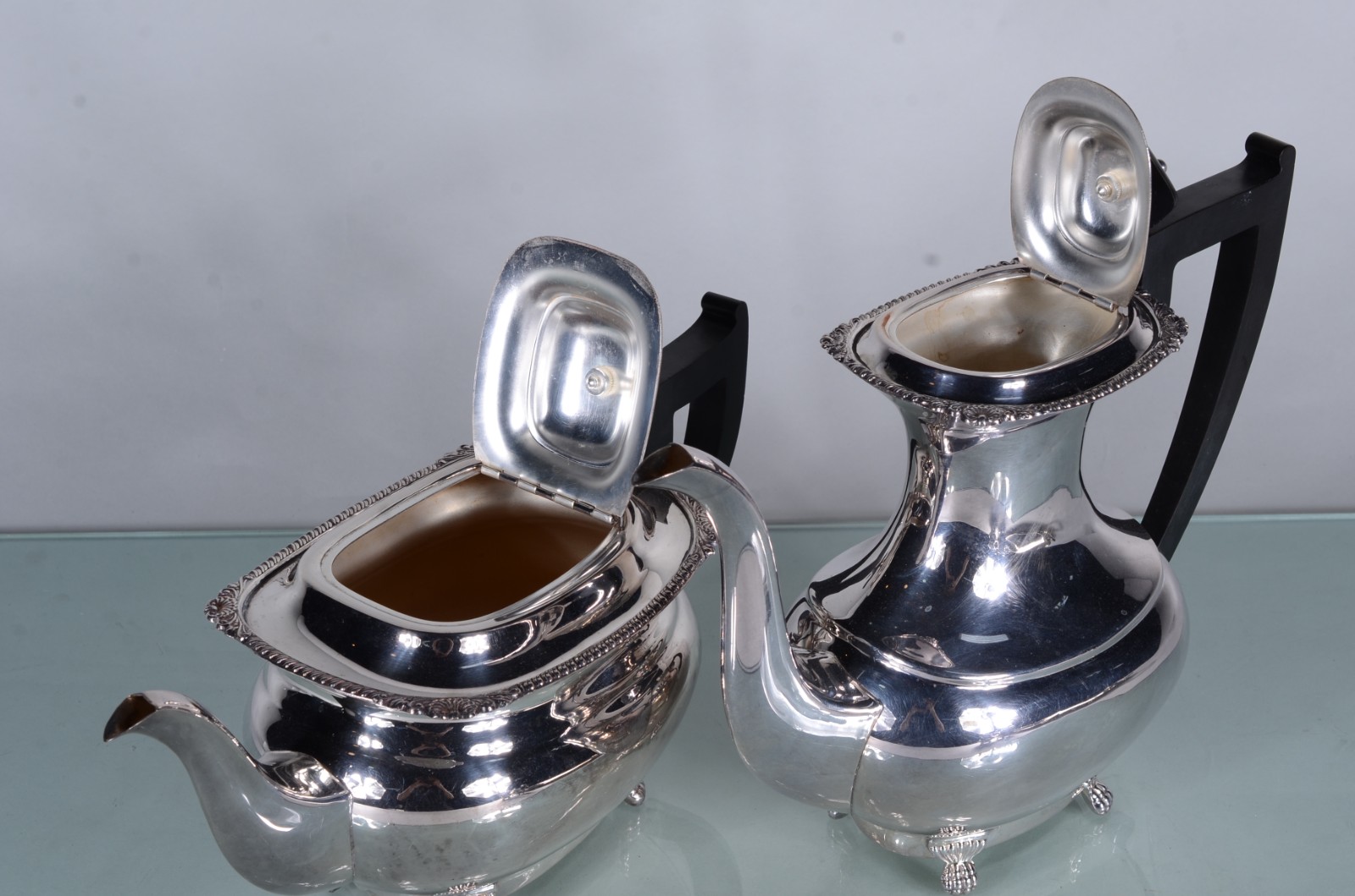 Baixela para chá e café de metal prateado ingles, composto de 2... - foto 4 de 11