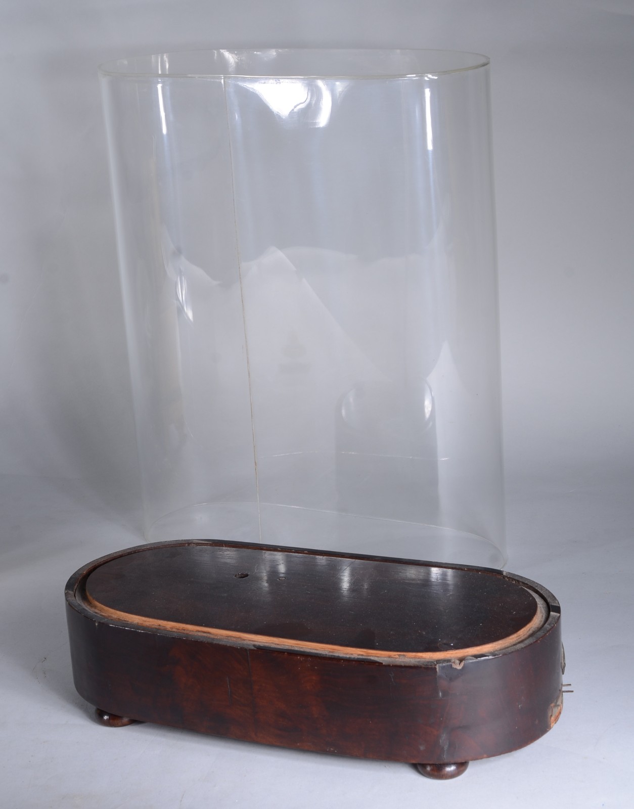Relógio de mesa de bronze frances decorado com figura feminina com... - foto 11 de 11