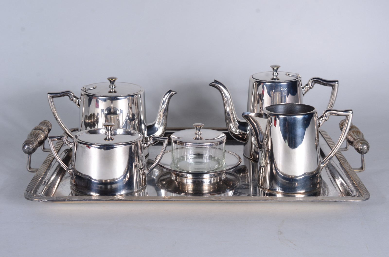 Baixela para chá e café de metal prateado, composto de: 2 bules... - foto 1 de 7